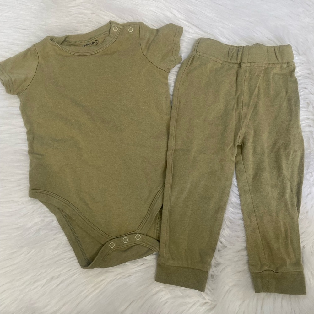 Goumi Olive Green Baby 2pc Onesie and Pant Set 12-18M